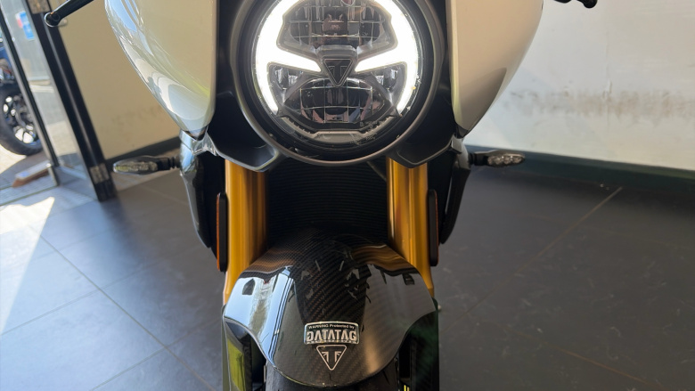Triumph Speed TRIPLE 1200 RR (21MY)
